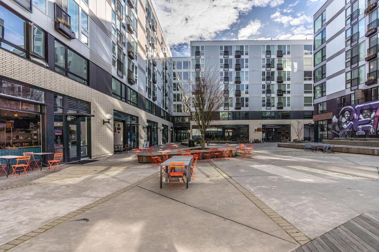 Close Downtown Modern Apartment - Pet Friendly, Wifi, Rooftop Views Сиатъл Екстериор снимка
